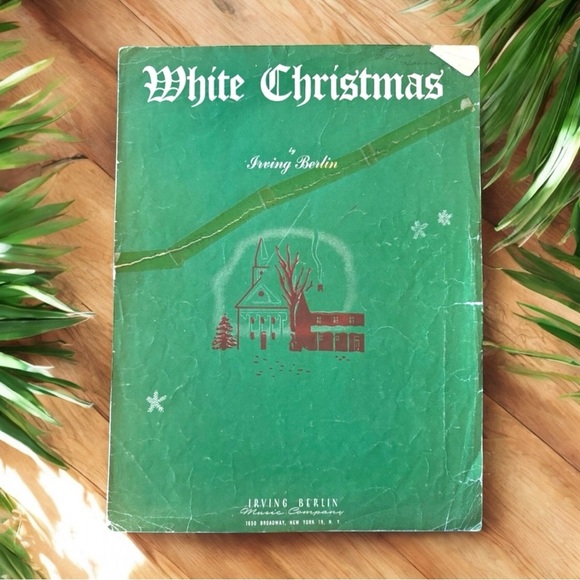 VINTAGE “White Christmas” Sheet Music | Piano & Voice | Irving Berlin - Picture 1 of 6
